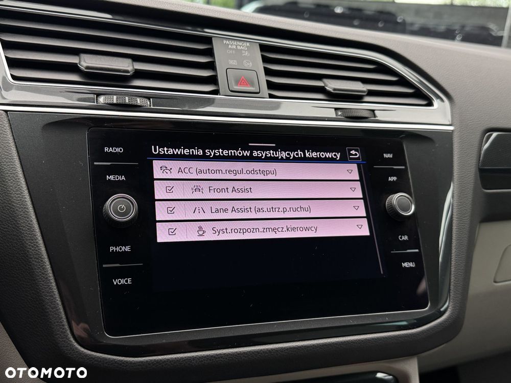 Volkswagen Tiguan 1.5 eTSI Elegance DSG - 33