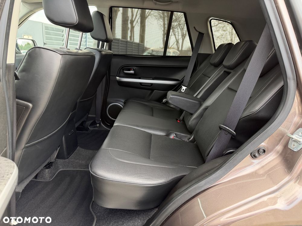 Suzuki Grand Vitara 1.9 DDiS Premium EU5 - 28