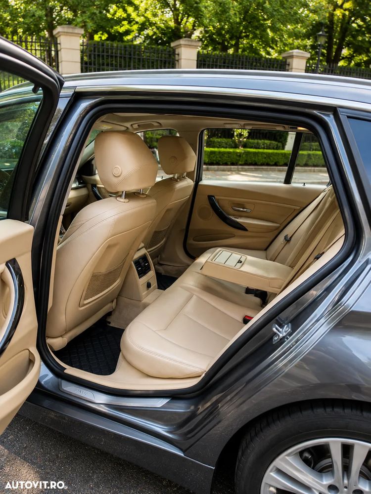 BMW Seria 3 320d Aut. Luxury Line - 7