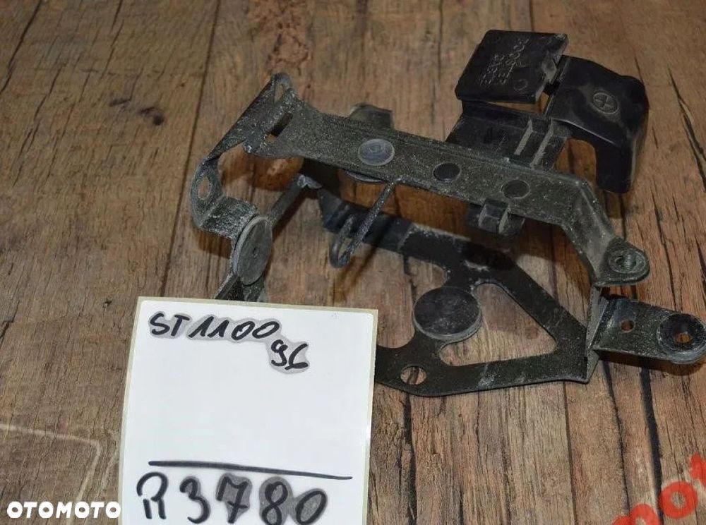 SKRZYNKA AKUMULATORA ST1100 PAN EUROPEAN - 1