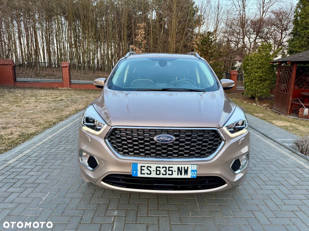 Ford Kuga 1.5 EcoBoost 2x4 Vignale - 3