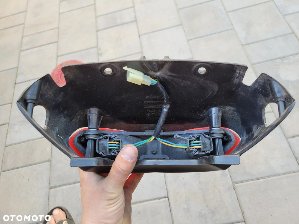 Lampa tył, tylna Aprilia Falco 1000 - 11