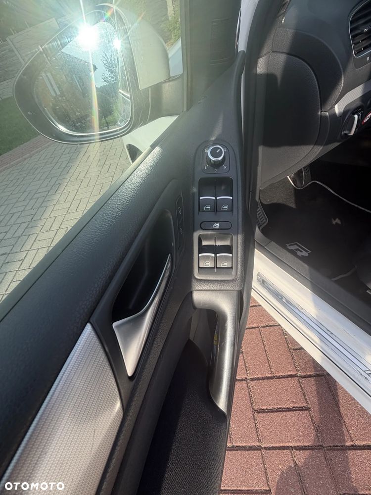 Volkswagen Golf - 9