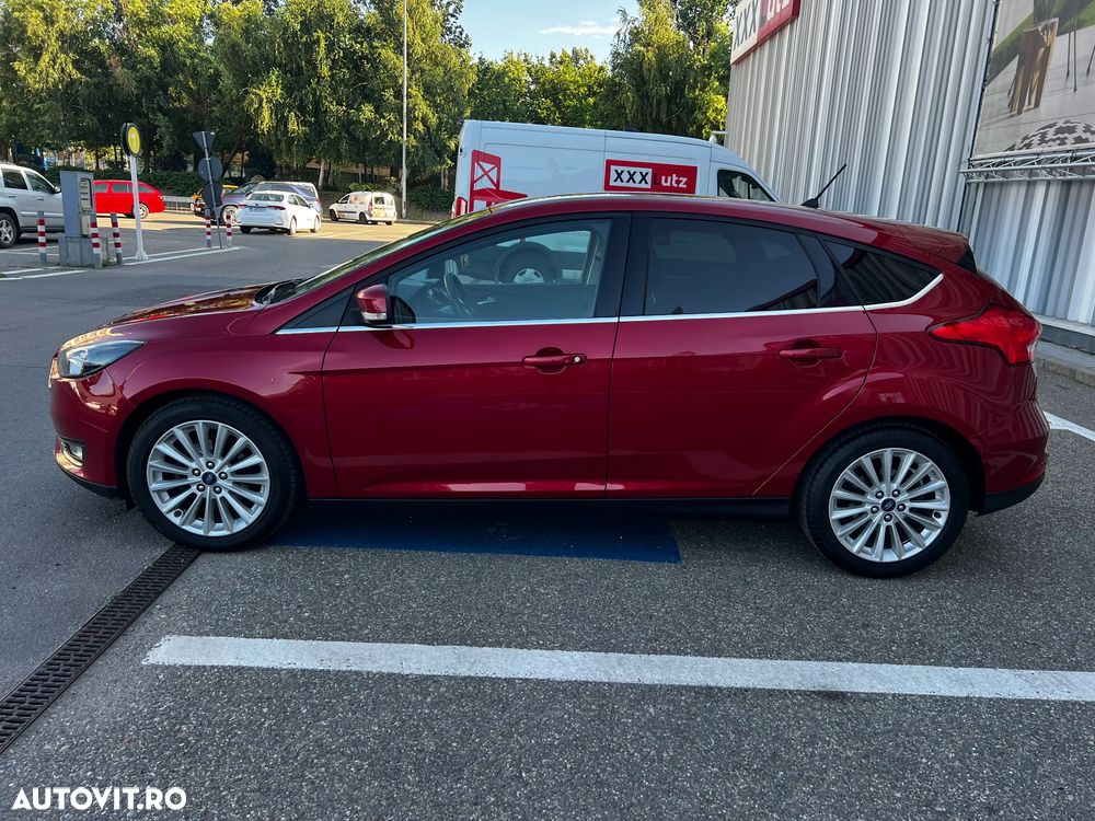 Ford Focus 1.0 EcoBoost Titanium Business - 11