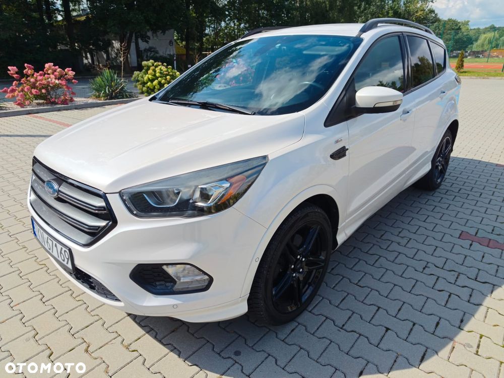Ford Kuga 2.0 TDCi 2x4 ST-Line - 9