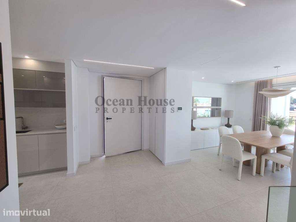 Moradia moderna T3 com piscina privada em Vilamoura - Grande imagem: 4/36