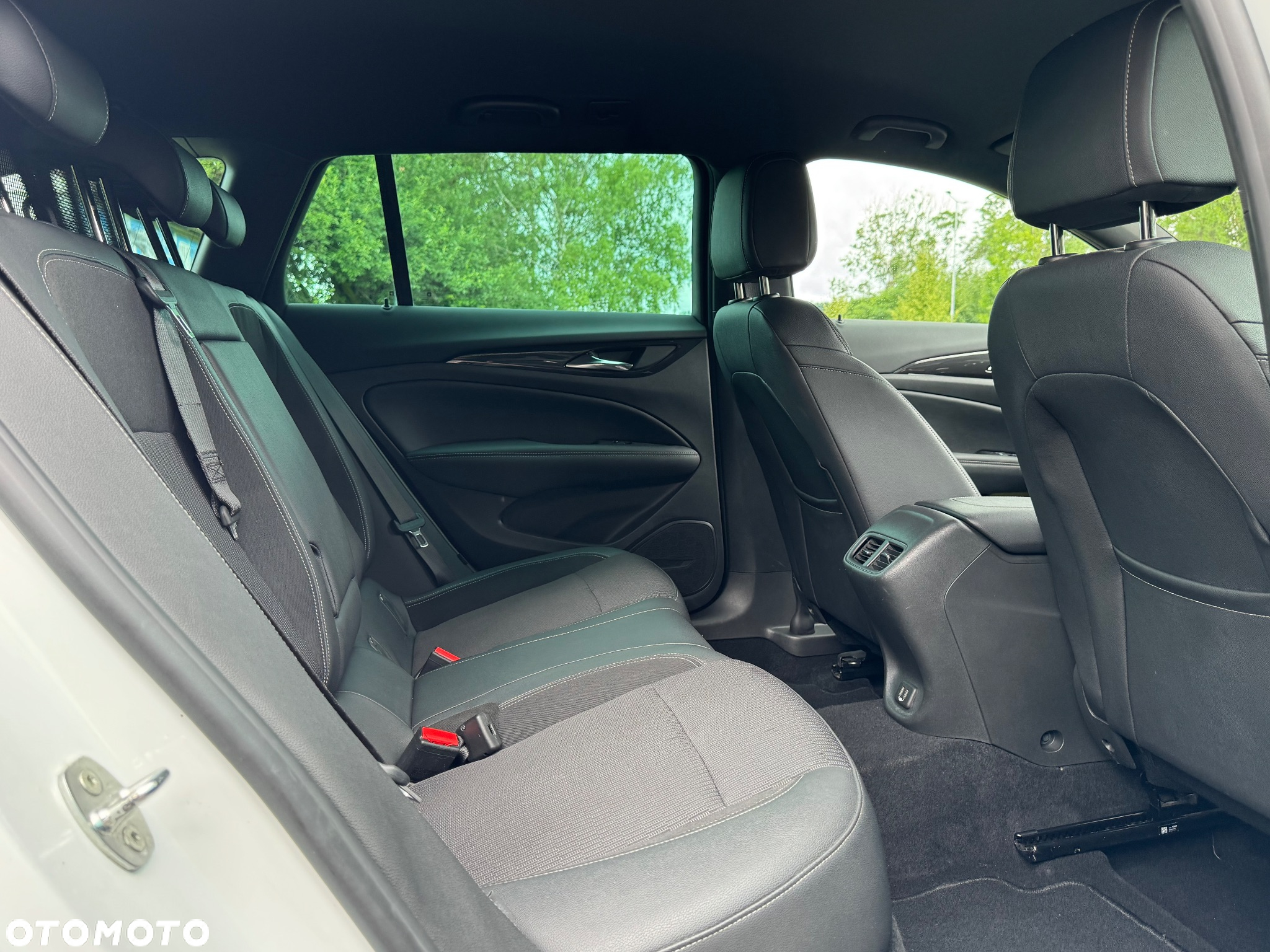 Opel Insignia 2.0 CDTI 4x4 Business Elegance S&S - 28