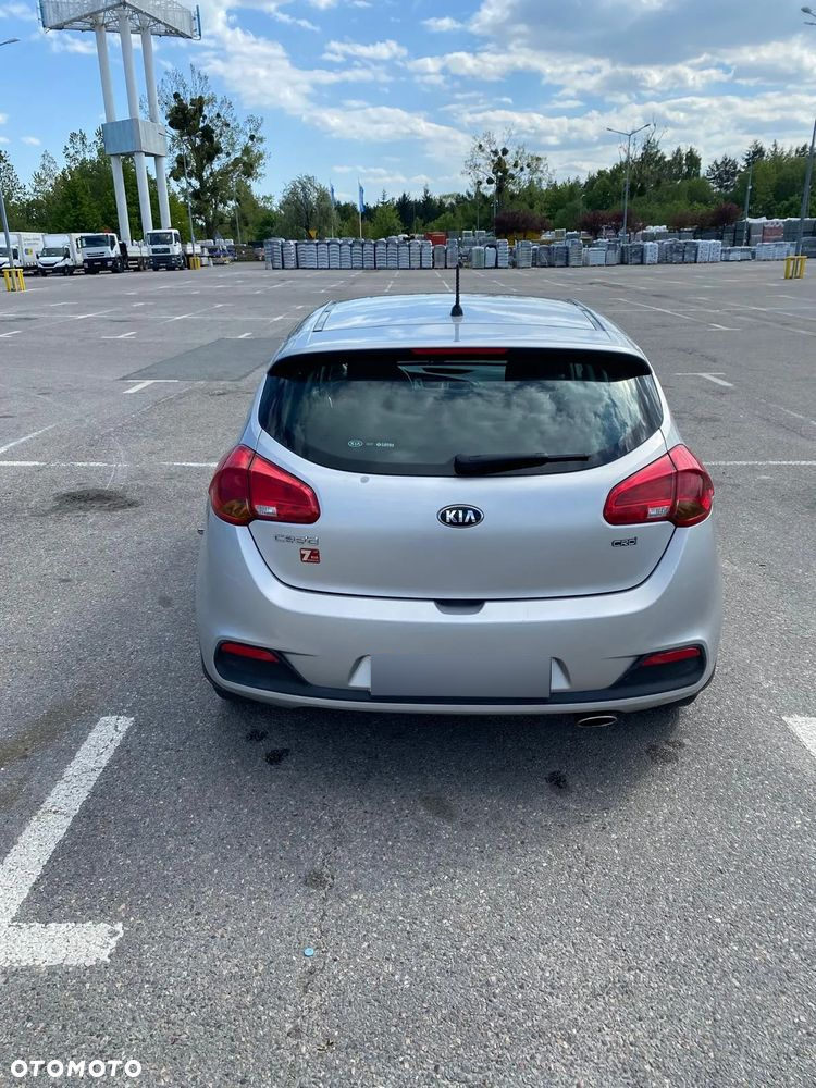 Kia Ceed Cee'd 1.4 CRDi M - 4