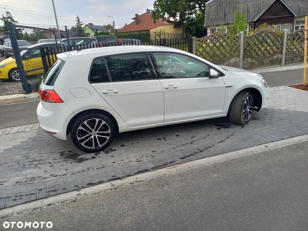 Volkswagen Golf 1.4 TSI BMT Comfortline - 12