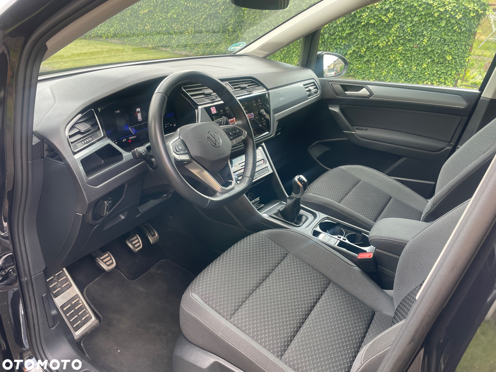 Volkswagen Touran 1.5 TSI EVO Active - 11