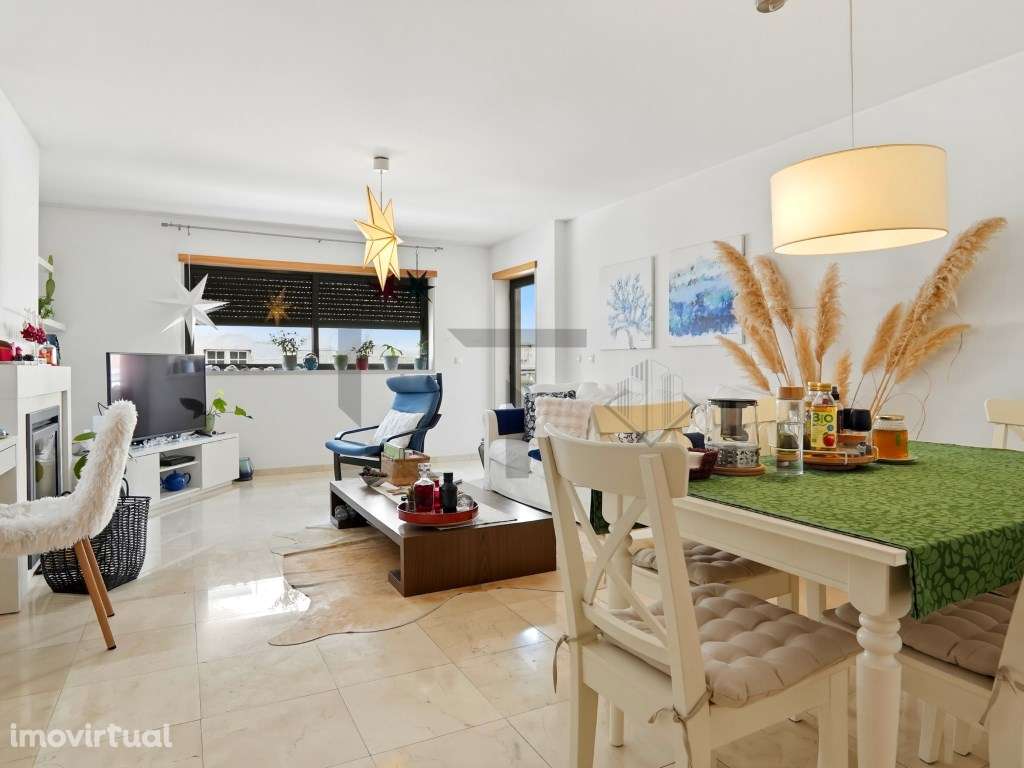 Apartamento T3 com 2 Varandas, Lareira, Jardim Comum Exclusivo e Ga... - Grande imagem: 2/25