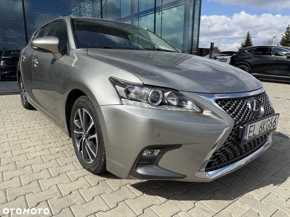 Lexus CT - 3