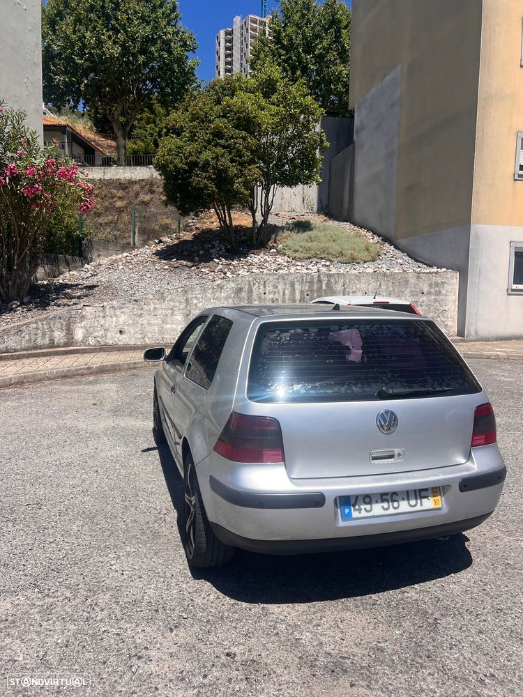 VW Golf 1.9 TDi Highline - 4