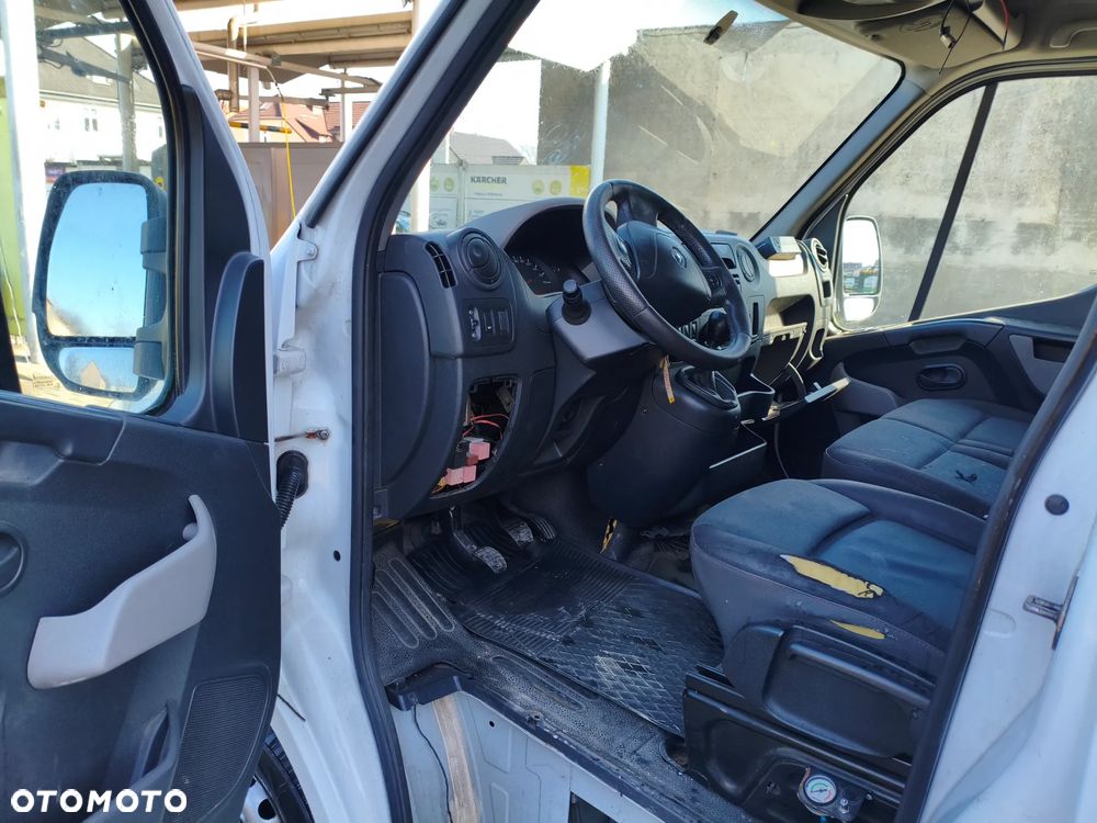 Renault Master FWD dCi MR`14 E5 3.5t - 4