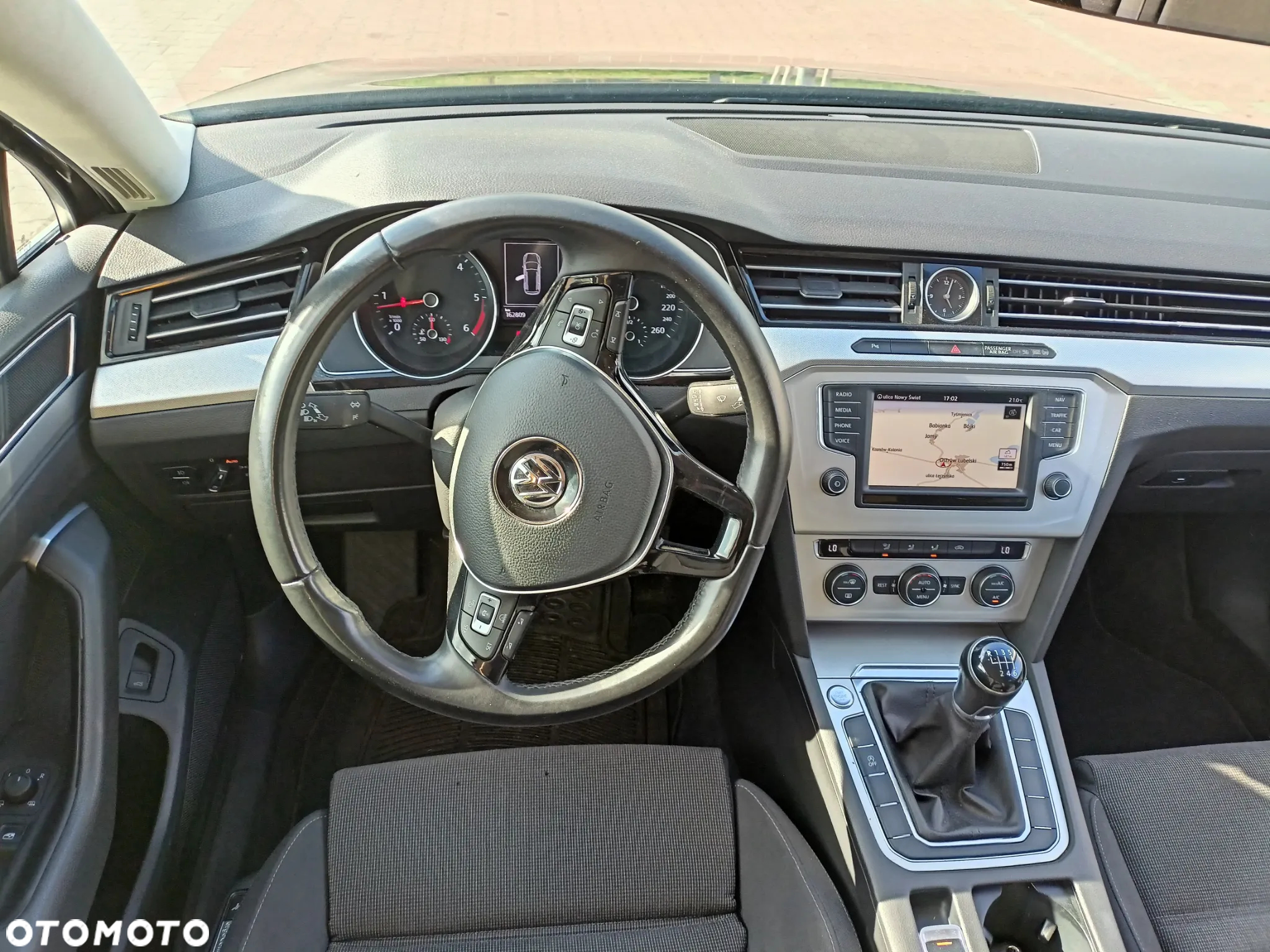 Volkswagen Passat Variant 2.0 TDI (BlueMotion Technology) Comfortline - 8