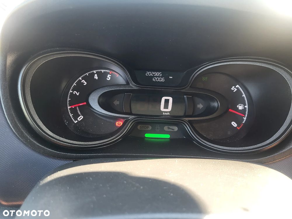 Opel Vivaro - 2