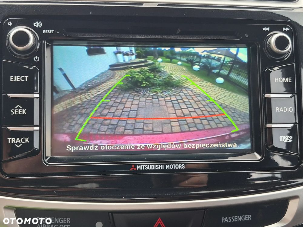 Mitsubishi ASX - 10