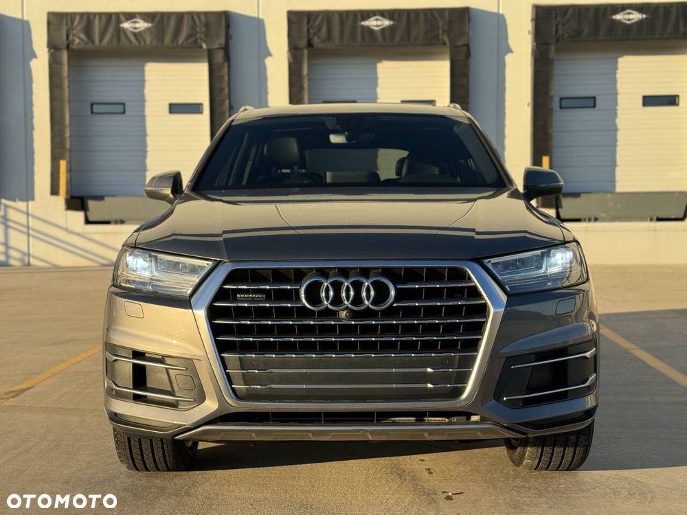 Audi Q7 2017 photo 5