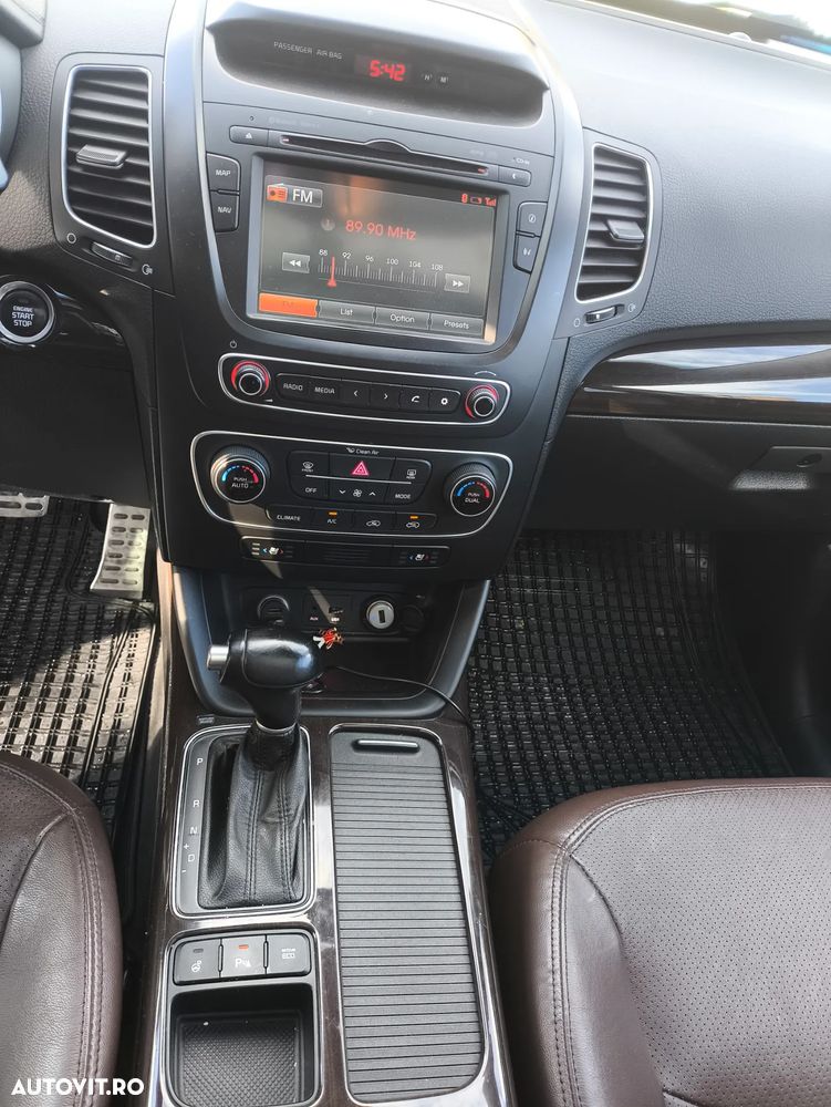 Kia Sorento 2.2 DSL CLASSIC AT 4x4 - 7