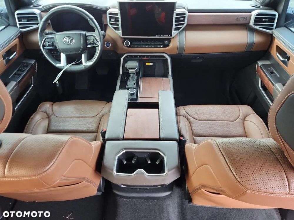 Toyota Tundra - 8