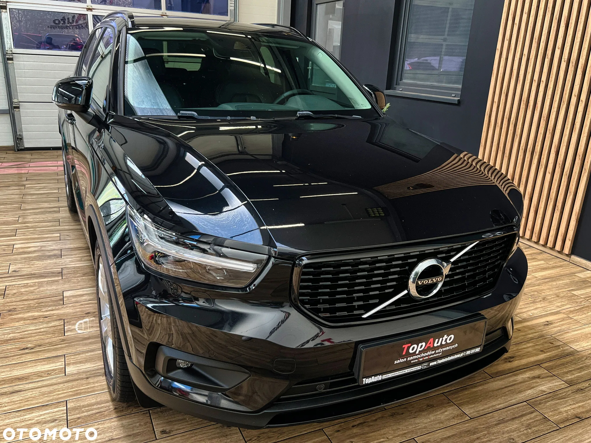Volvo XC 40 D4 AWD Geartronic Momentum - 3