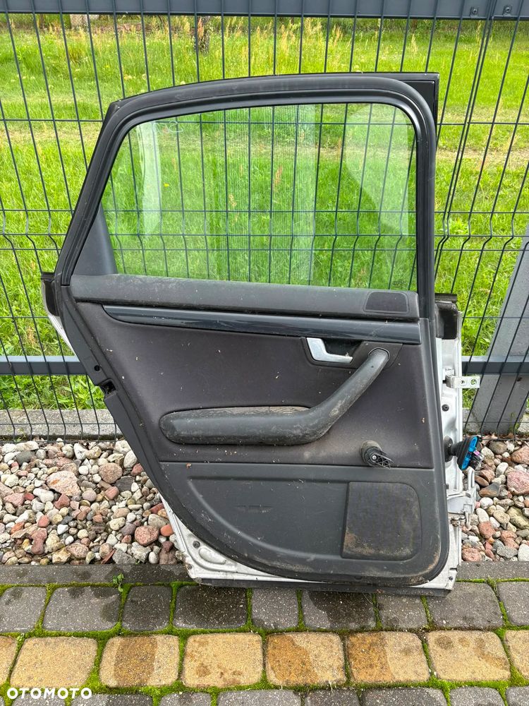 Maska grill drzwi lusterko audi a4 b6 sedan srebrne - 29