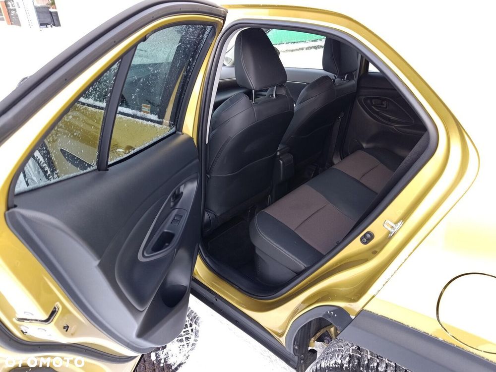 Toyota Yaris Cross - 13