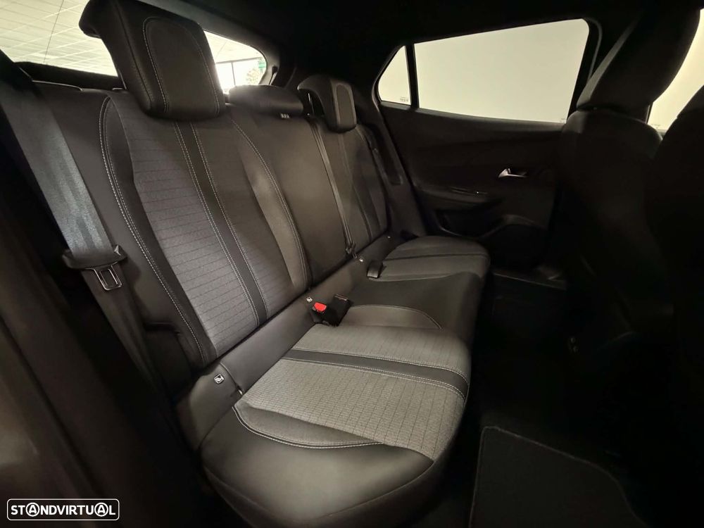 Peugeot 2008 1.5 BlueHDi Allure Pack EAT8 - 20