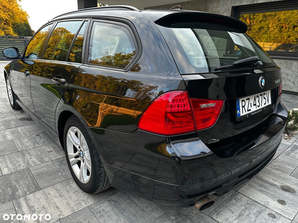 BMW Seria 3 318i - 12