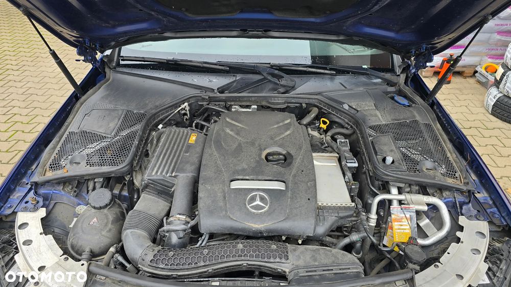Mercedes-Benz Klasa C 200 4-Matic 9G-Tronic - 14