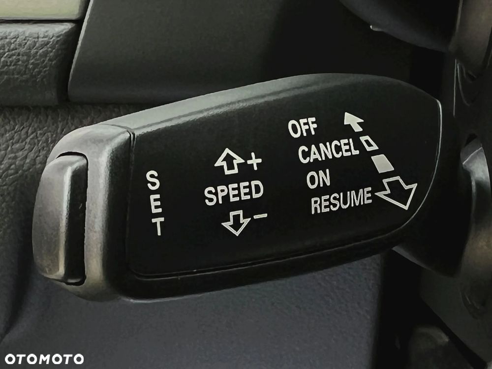 Audi A6 Avant 2.0 TDI Ultra S tronic - 31