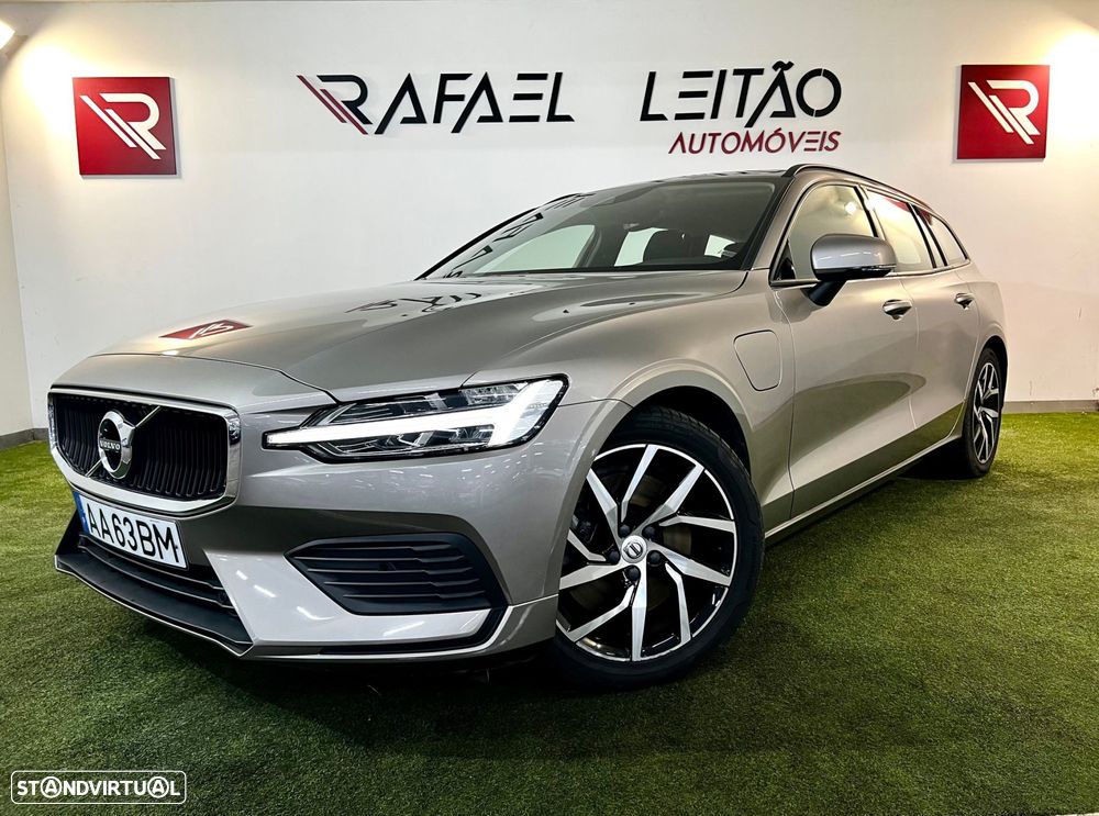 Volvo V60 2.0 T8 AWD TE Momentum - 1