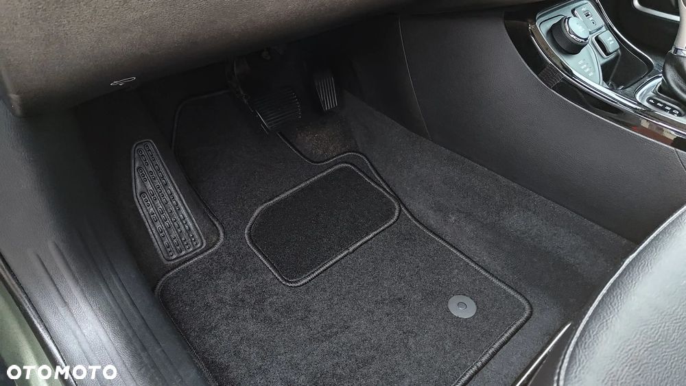 Jeep Compass 1.4 TMair Limited 4WD S&S - 23