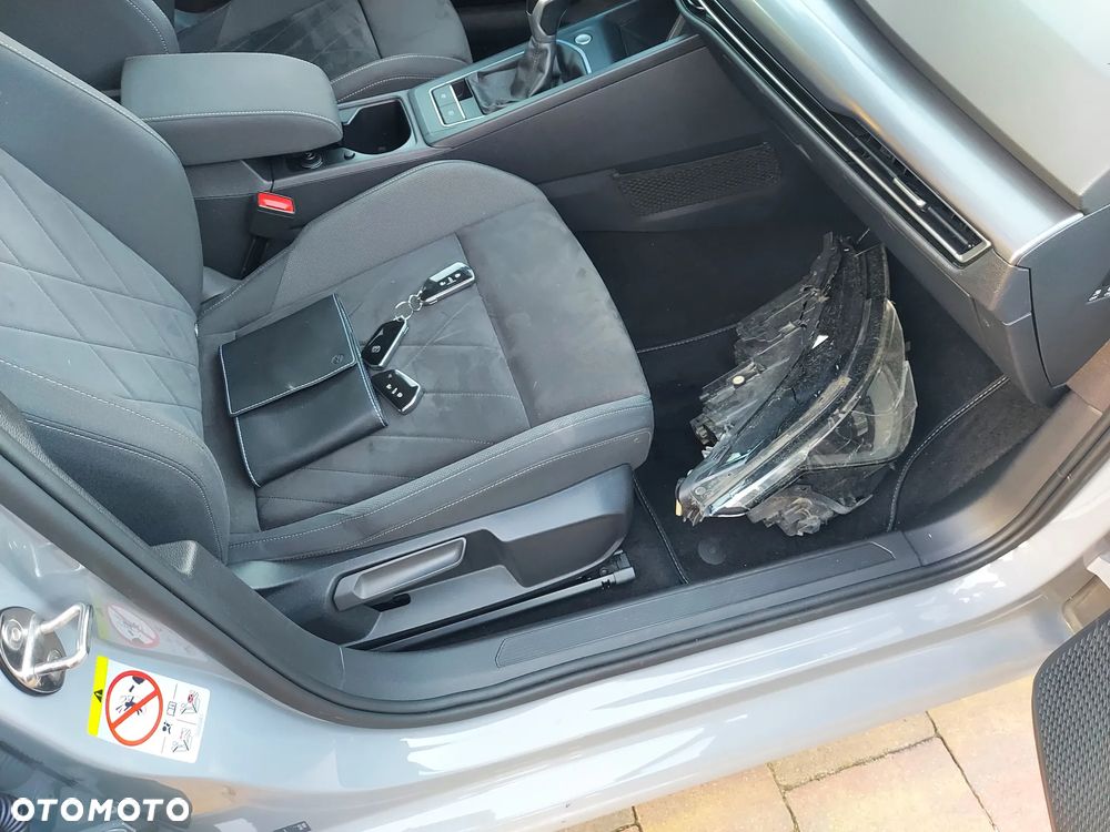 Volkswagen Golf 1.5 TSI OPF Style - 7