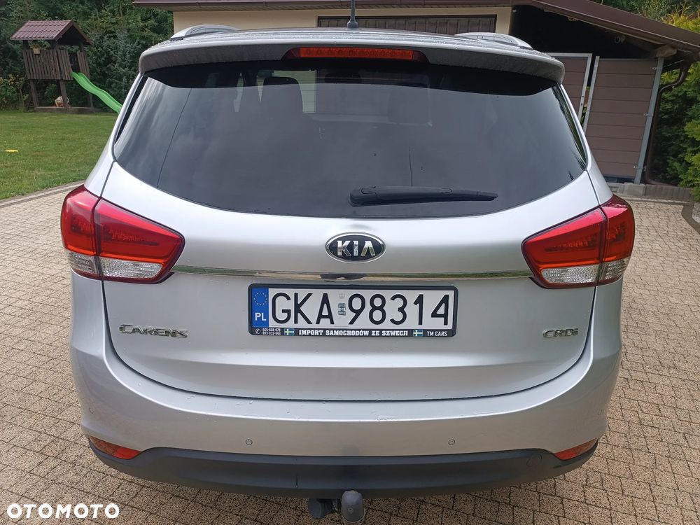 Kia Carens 1.7 CRDi L 7os - 6