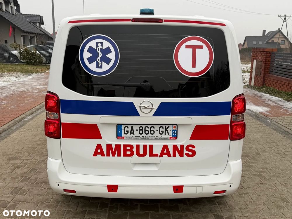 Opel Vivaro Karetka Ambulans Ambulance Sanitarny EN1789 - 4