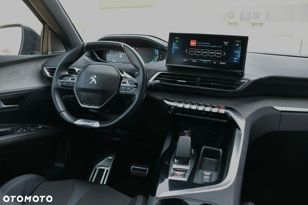 Peugeot 3008 1.6 PureTech HYbrid GT Line S&S EAT8 - 26