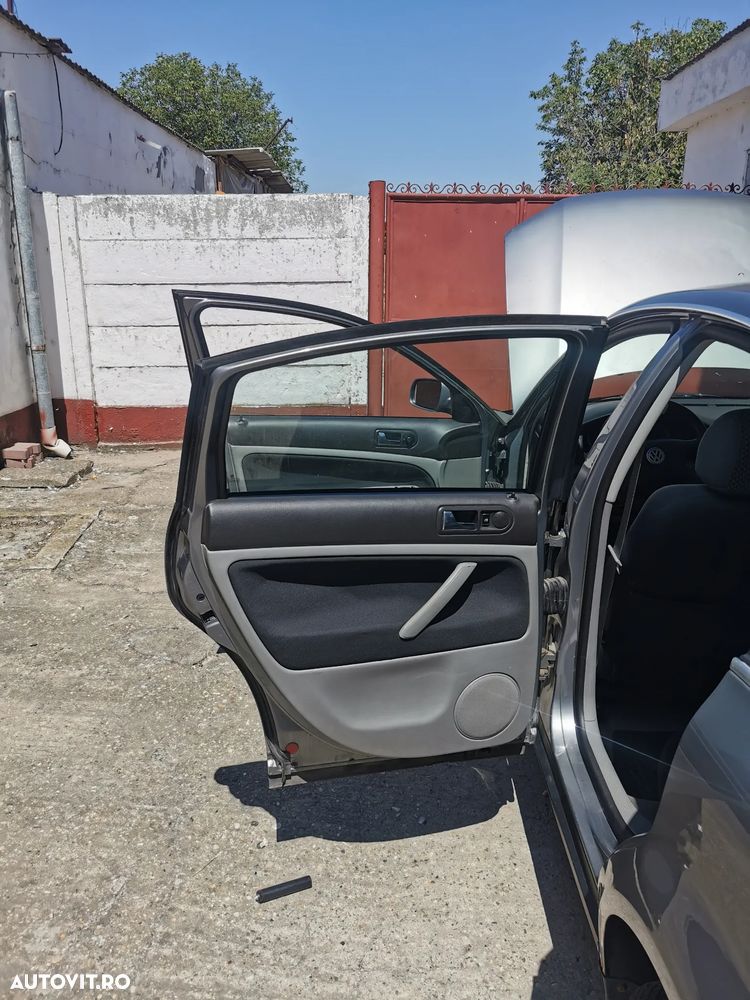 Volkswagen Passat - 17