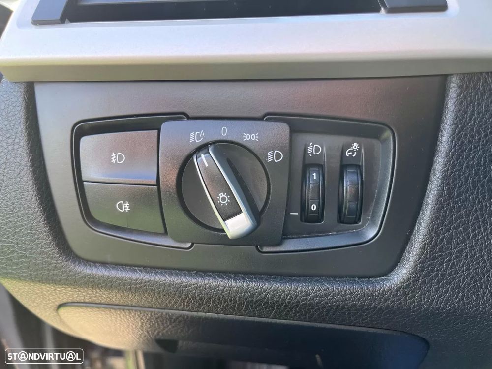 BMW 320 d Touring Sport Line - 22