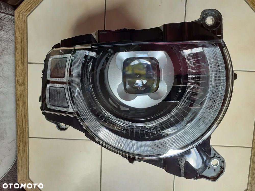 12279 Lampa prawy przód Land Rover Defender II 19- - 1