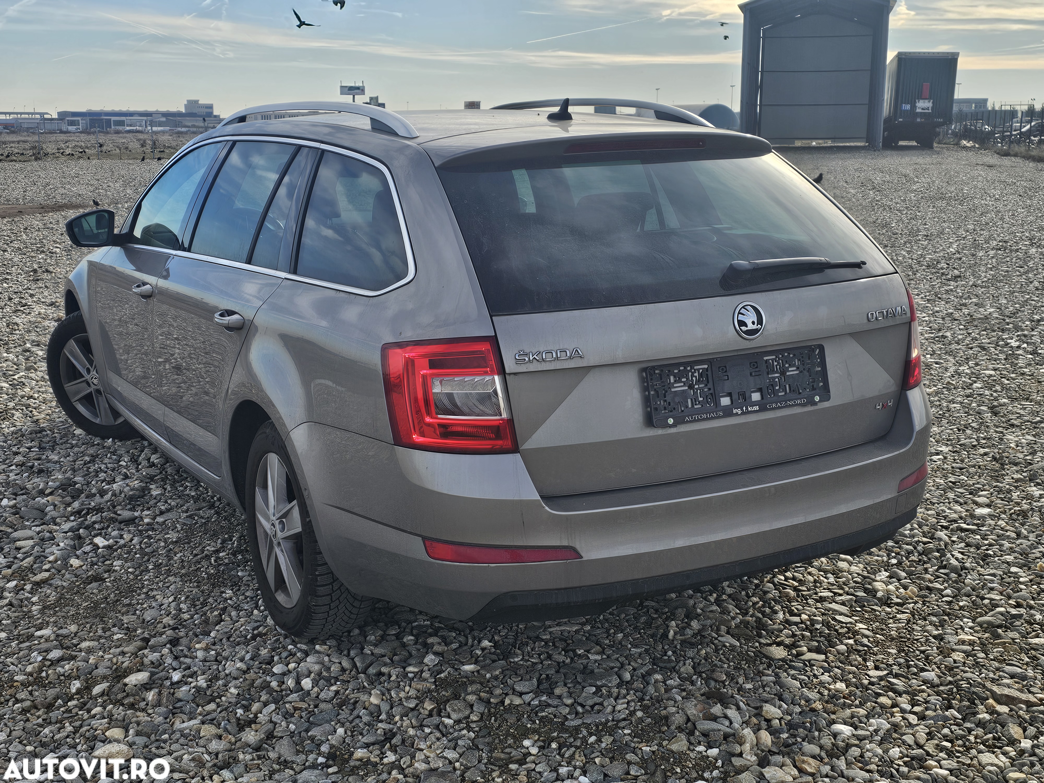 Skoda Octavia 1.6 TDI 4X4 AMBITION - 23