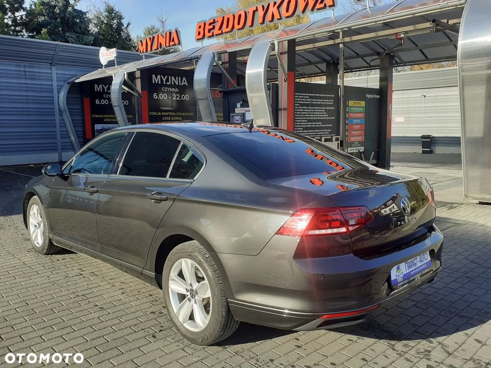 Volkswagen Passat - 3