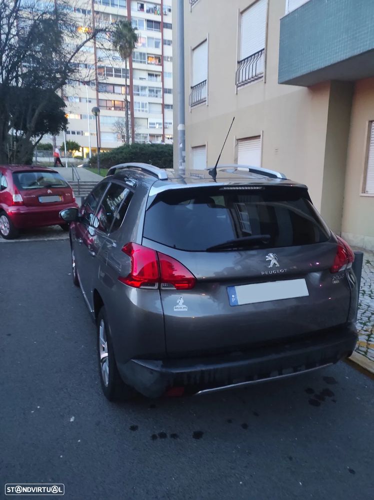 Peugeot 2008 PureTech 110 Stop&Start Allure - 4