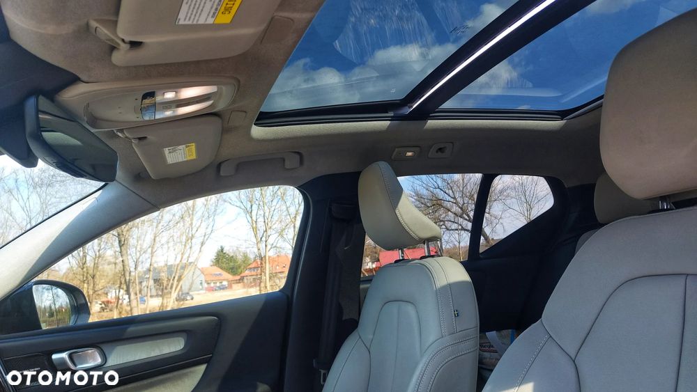 Volvo XC 40 B5 AWD Ultimate Dark - 15