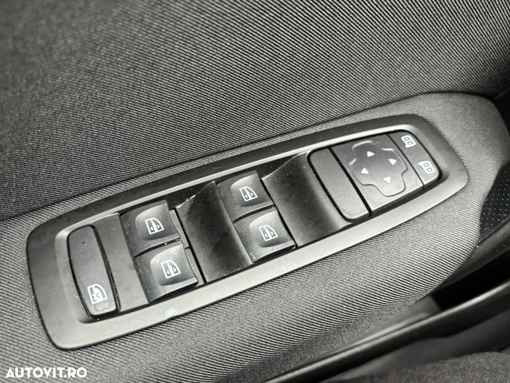 Renault Megane TCe GPF RS Line - 18