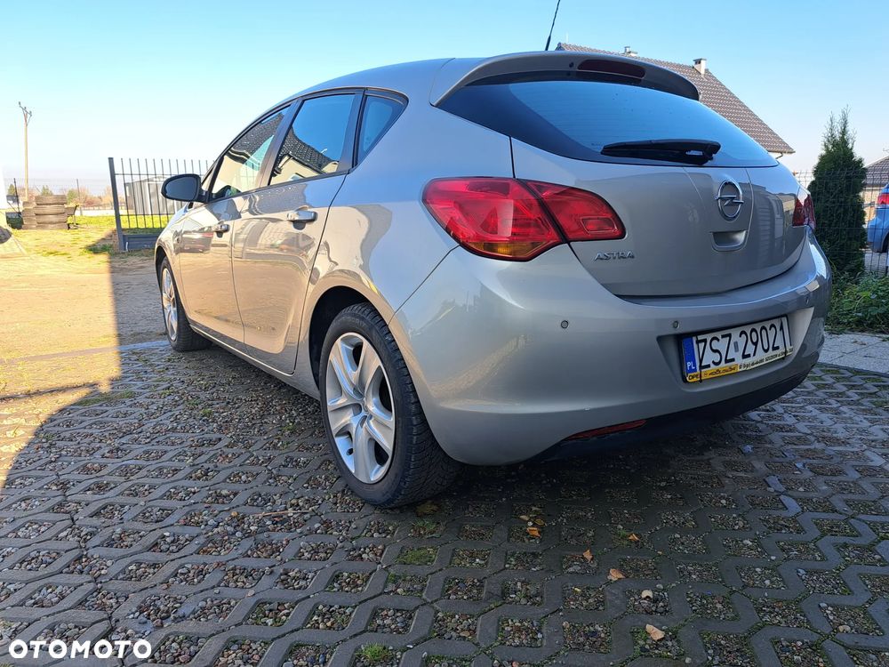 Opel Astra III 1.6 - 6