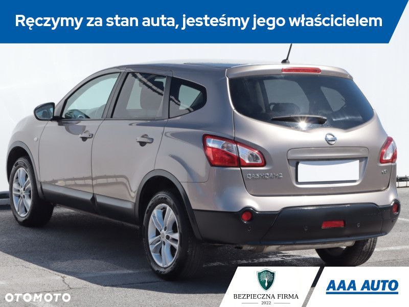 Nissan Qashqai+2 - 5