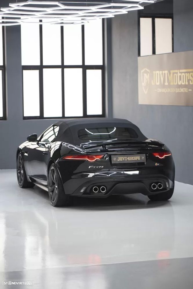 Jaguar F-Type V8 S - 32