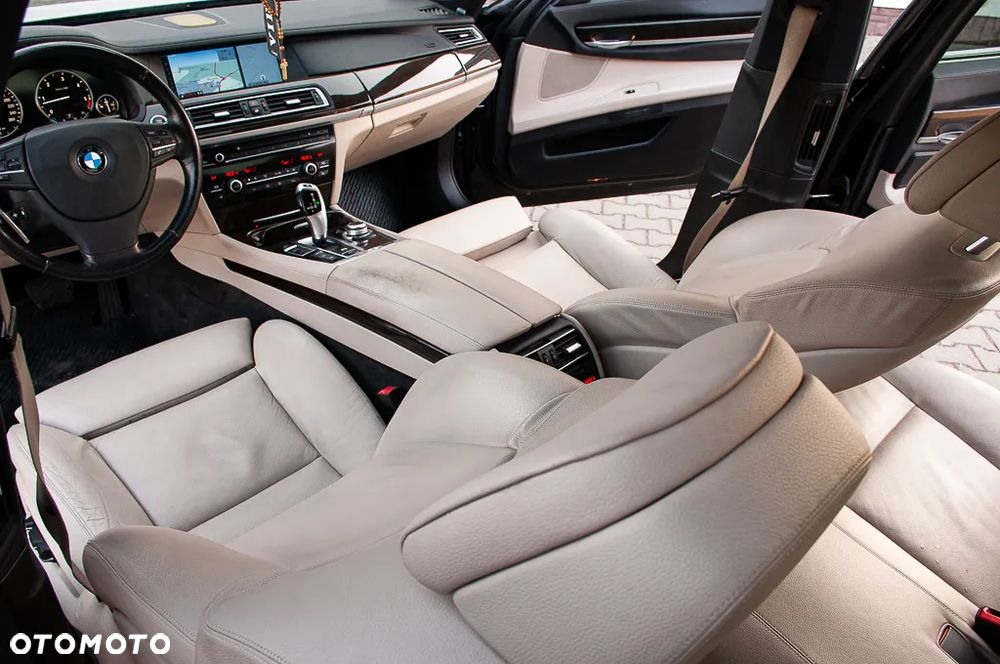 BMW Seria 7 740d xDrive - 10