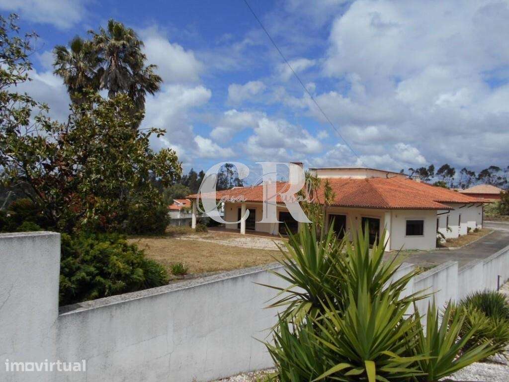 Extraordinária moradia com 700m2 de área bruta de construção. - Grande imagem: 4/60